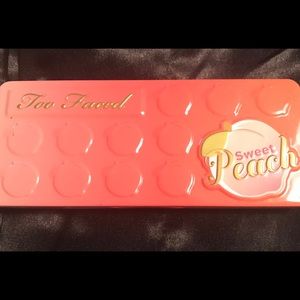 Too Faced Sweet Peach Eyeshadow Palette